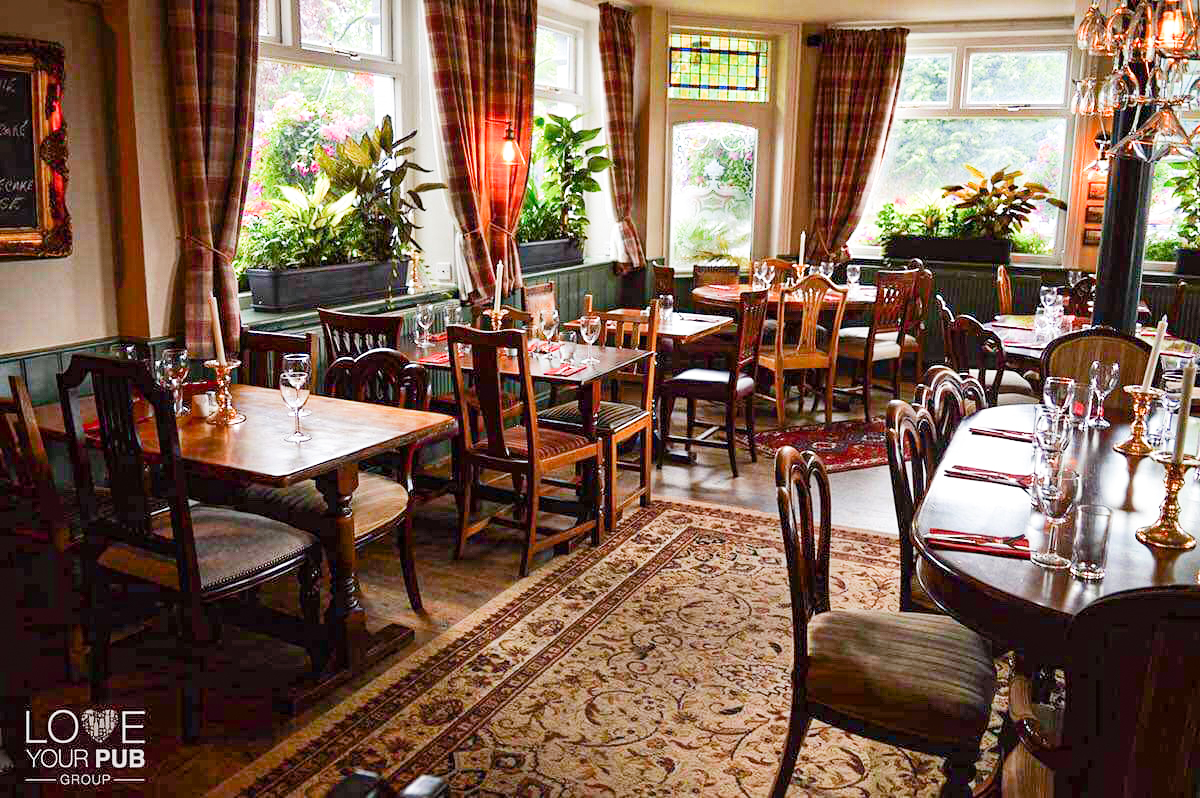 The Robin Hood Inn Rowlands Castle Dining Room Area
